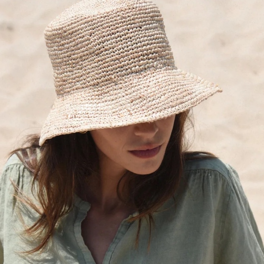 Straw Hat with adjustable inside - image 3
